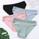 Conjunto de 4 bragas con ribete de encaje acanalado